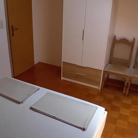 Jelena I Agi Bibinje
